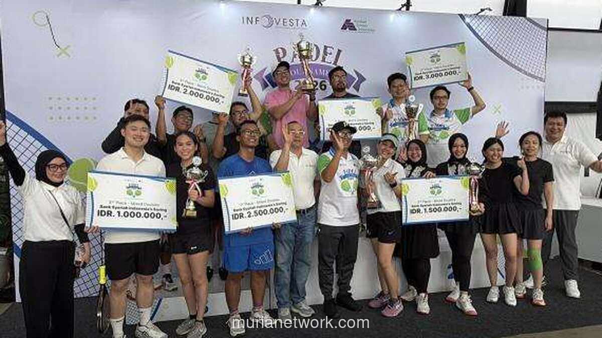 Pukulan Padel Merajut Jaringan di Pasar Modal