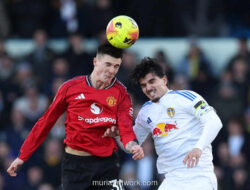 Struijk Cetak Assist, Leeds dan MU Berbagi Poin di Elland Road