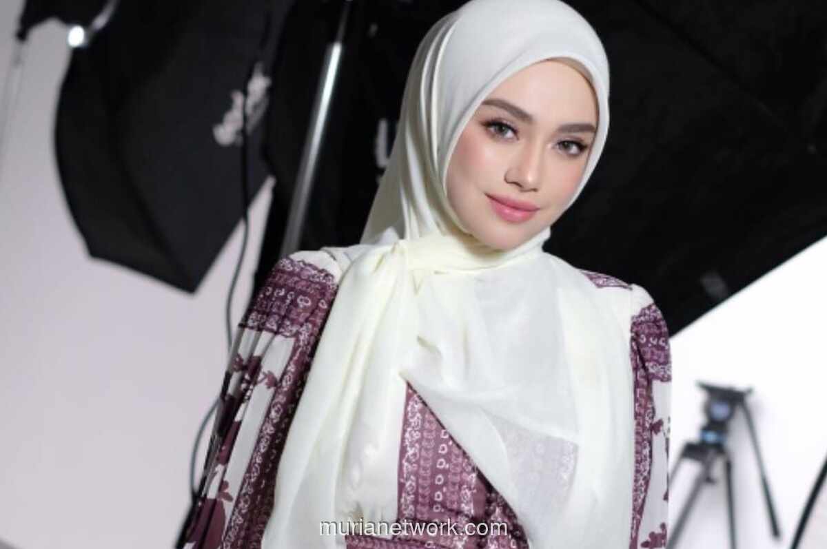 Celine Evangelista Persembahkan Anak-anaknya dalam Tawaf Penuh Makna