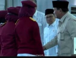 Kejutan Empat Novel untuk Prabowo di Tengah Peresmian 166 Sekolah Rakyat