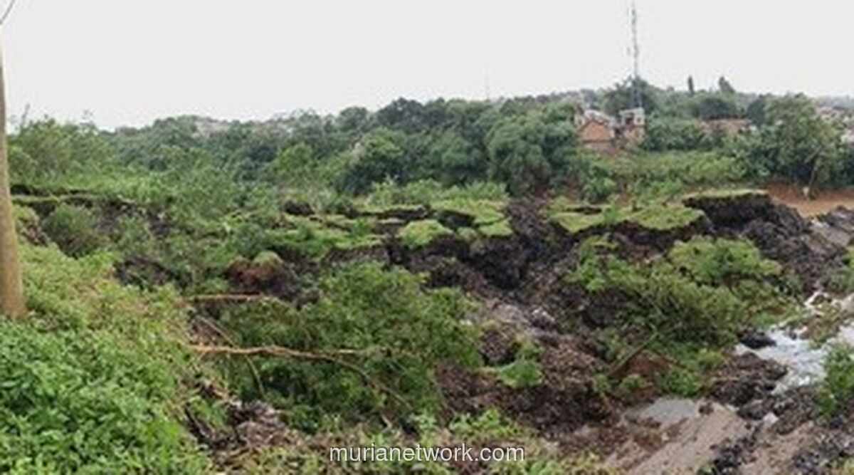 Longsor Eks TPA Cibinong Tumpahkan Material ke Sungai Ciliwung