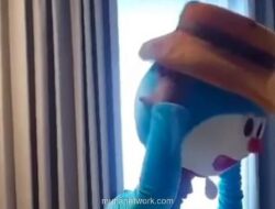 Polisi Sikat Raja Curanmor Palembang dengan Penyamaran Badut Doraemon