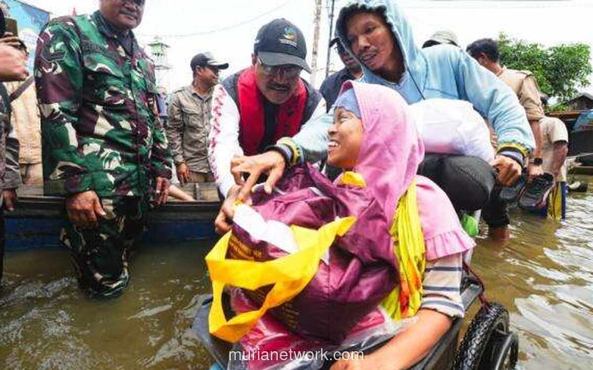Gus Ipul Turun Langsung, Rinci Bantuan untuk Korban Banjir Banjar