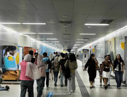 Usai Pesta Malam Tahun Baru, Stasiun MRT Bundaran HI Diserbu Penumpang