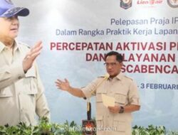 Tito Karnavian Bawa Gerobak dan Mi Instan untuk Bangkitkan Aceh Tamiang