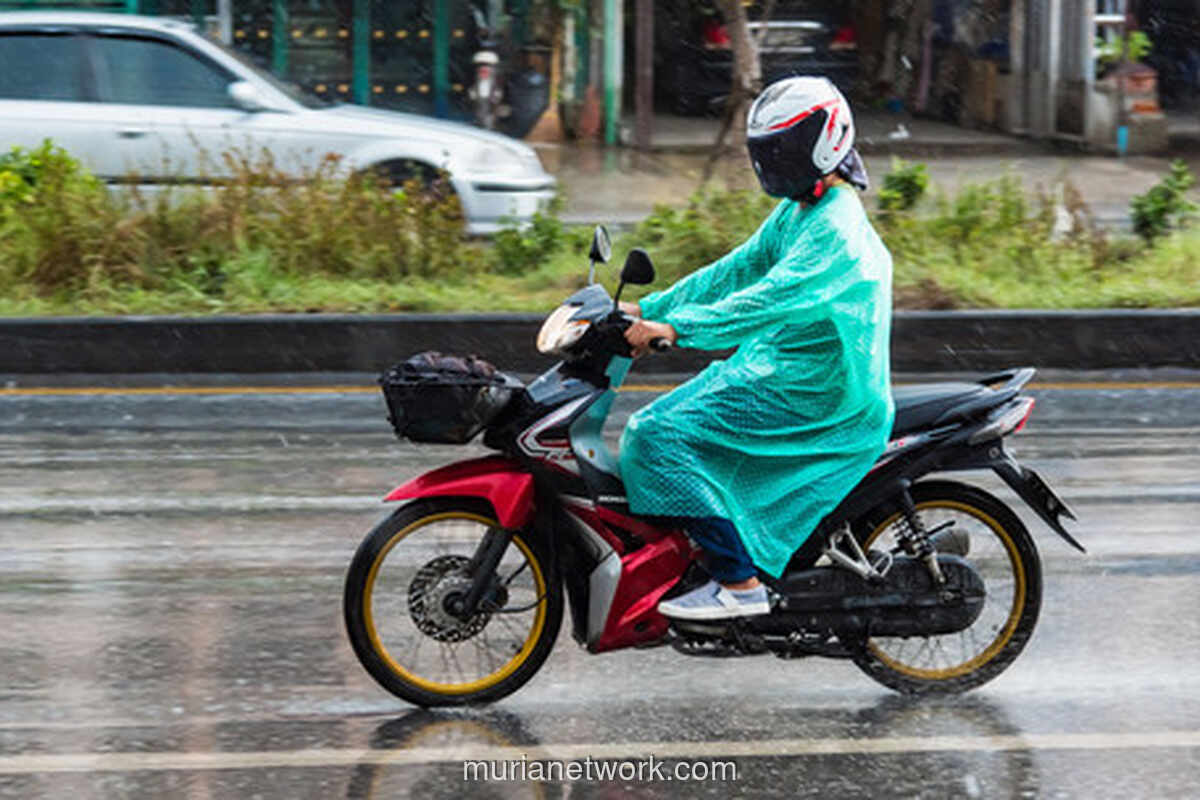 Jateng Siaga, Pesawat Penyemaian Garam Diterbangkan untuk Redam Hujan Ekstrem