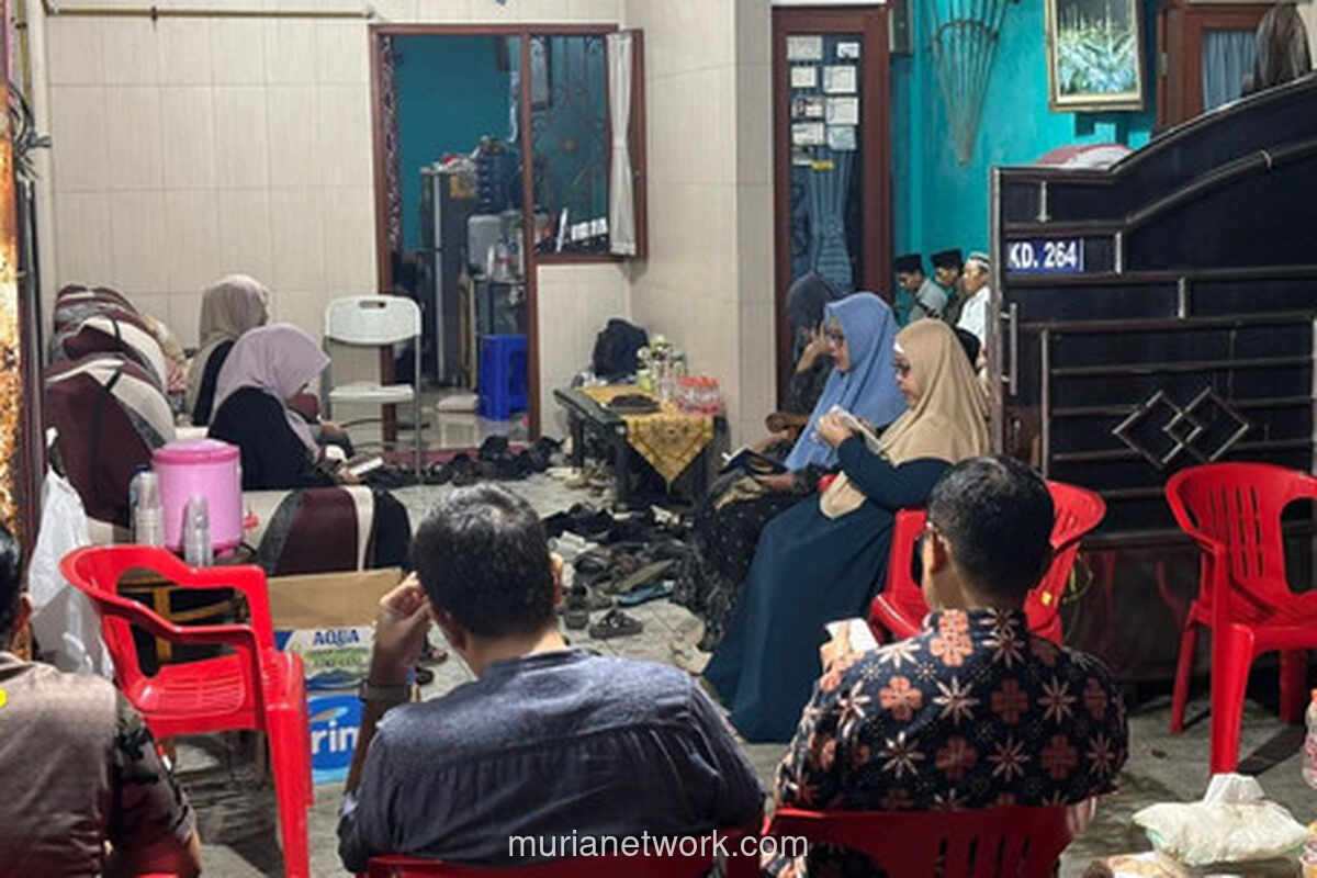 Harapan dan Doa di Pondok Bambu untuk Yoga, Korban Hilang Pesawat Maros