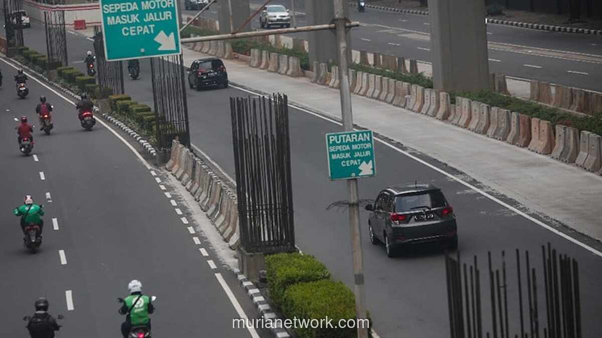 Akhirnya, Tiang Monorel Mangkrak di Rasuna Said Mulai Dibongkar