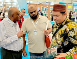 Dari Penolakan Tambang hingga Pasar Global: Kisah Madu Pelawan yang Mengubah Nasib Desa