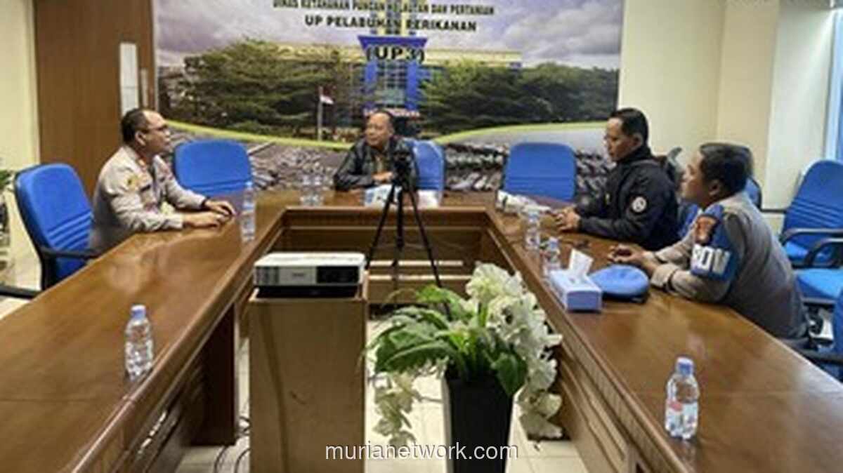 Dermaga Muara Angke Mampet, Kapal Ikan Berjejal Melebihi Kapasitas