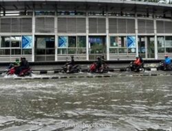 Hujan Deras Guyur Jakarta, Ratusan Warga Mengungsi Akibat Banjir