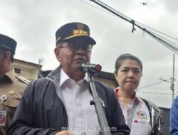 Trotoar Dibongkar, Kabel Penerangan Jalan di Cilincing Raib