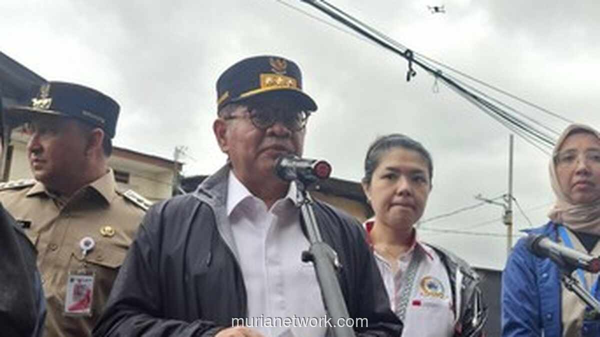 Trotoar Dibongkar, Kabel Penerangan Jalan di Cilincing Raib