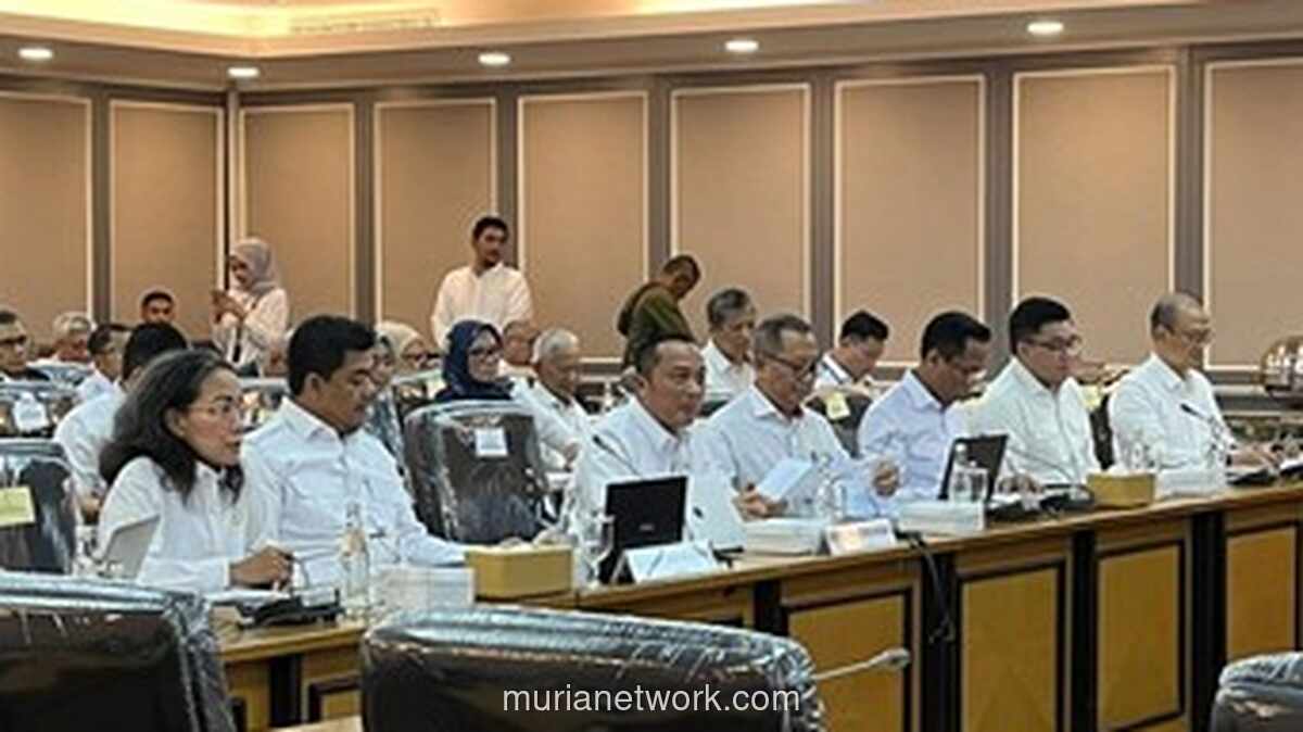 Prasetyo Buka Suara soal Nasib Ribuan Pekerja Pasca-Pencabutan Izin 28 Perusahaan