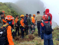 Dua Pendaki Saksikan Pesawat Menghantam Lereng Bulusaraung