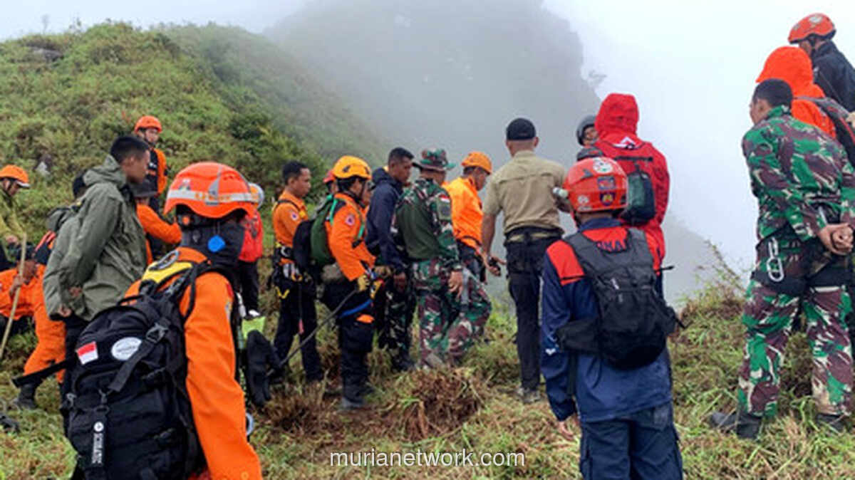Dua Pendaki Saksikan Pesawat Menghantam Lereng Bulusaraung