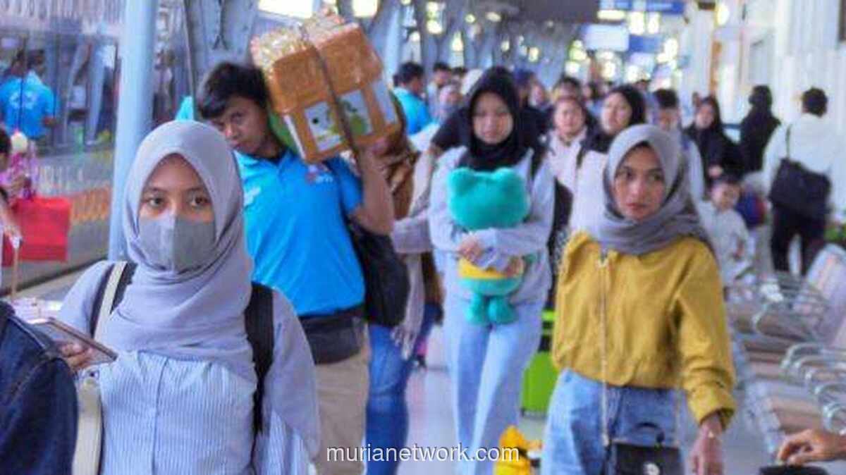 Tiket KAI Tembus 3,9 Juta, Stasiun Utama Jawa Diserbu Penumpang Nataru
