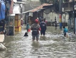Banjir Jakarta Surut, 59 RT Masih Terendam Air hingga 2 Meter