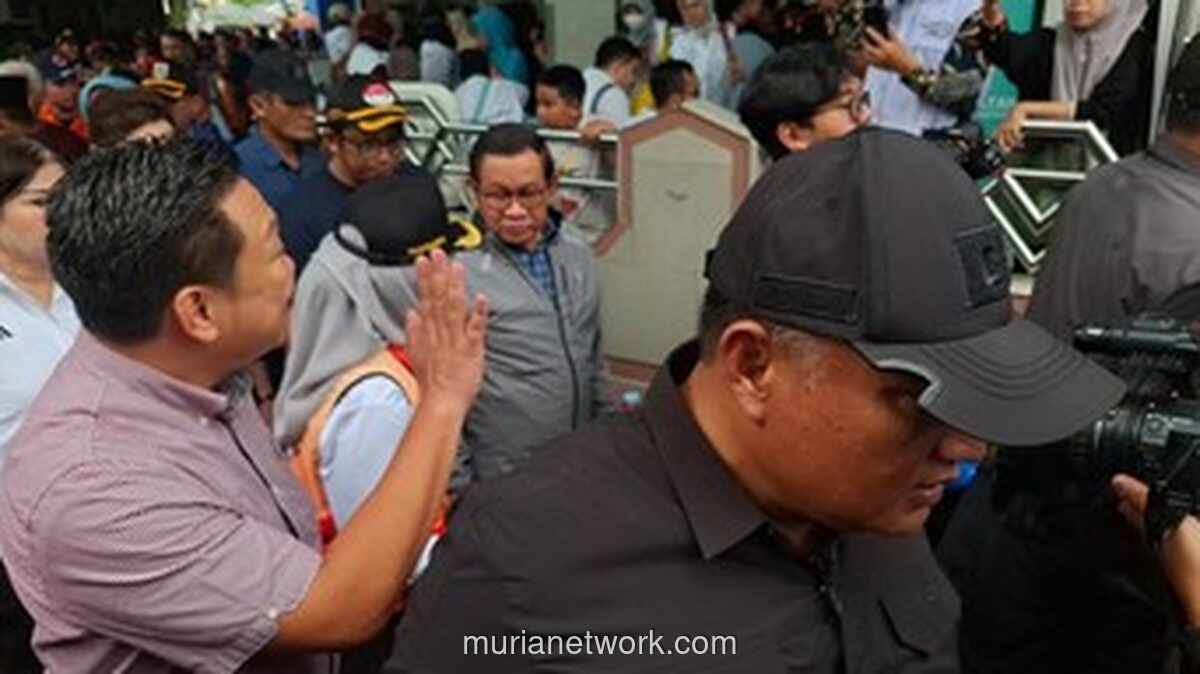 Warga Rawa Buaya Teriak Minta Pompa, Gubernur Pramono Langsung Janjikan Tambahan