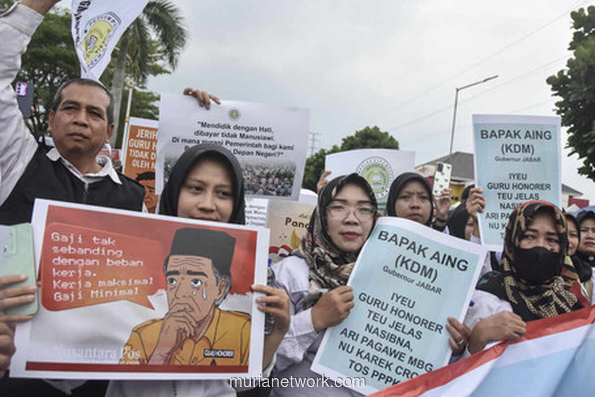 Gaji Rp 250 Ribu, Komisi X Desak Upah Guru Honorer Naik ke Rp 5 Juta