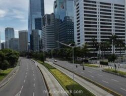 Gubernur DKI Tegaskan Izin Kios Tak Serta Merta Bolehkan Ambil Alih Trotoar