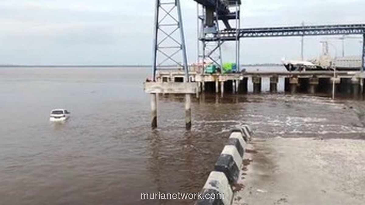 Jembatan Pelabuhan Tanjung Buton Runtuh, Avansa Tercebur ke Laut