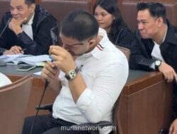 Ammar Zoni Menangis Saat Akui Keterlibatan dalam Jaringan Narkoba Rutan Salemba