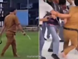 Guru SMK Jambi Bawa Celurit Usai Dikeroyok Murid di Kelas