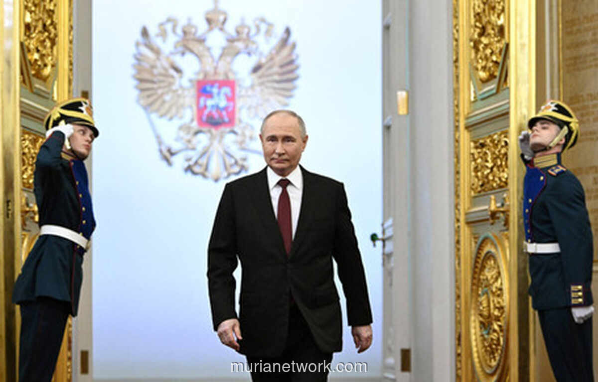 Iran Terpojok, Larijani Cari Solusi di Kremlin