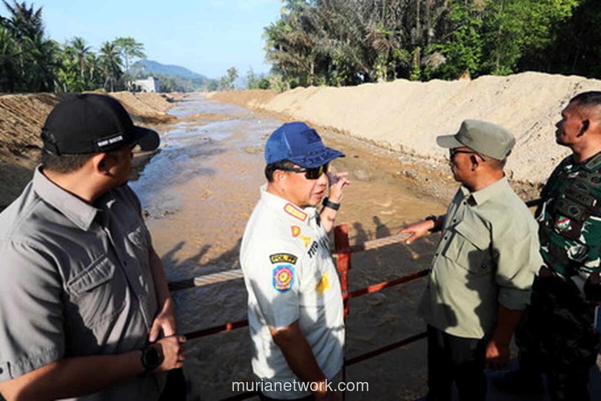Tito Karnavian Tinjau Tapteng, Sedimen Banjir Disulap Jadi Tanggul