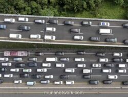 Puncak Arus Balik Nataru: 196 Ribu Kendaraan Serbu Gerbang Tol Jabotabek
