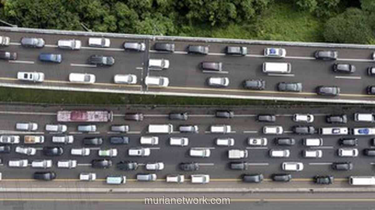 Puncak Arus Balik Nataru: 196 Ribu Kendaraan Serbu Gerbang Tol Jabotabek