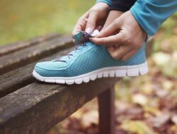 Hati-Hati, Pakai Sepatu Padel untuk Jalan-Jalan Bisa Rusak dan Bahaya