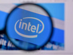Intel Terjun Bebas, Pasar Saham AS Berakhir Pekan dengan Sentimen Hati-Hati
