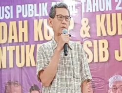 Prabowo di Persimpangan: Pilih Rakyat atau Lindungi Jokowi?