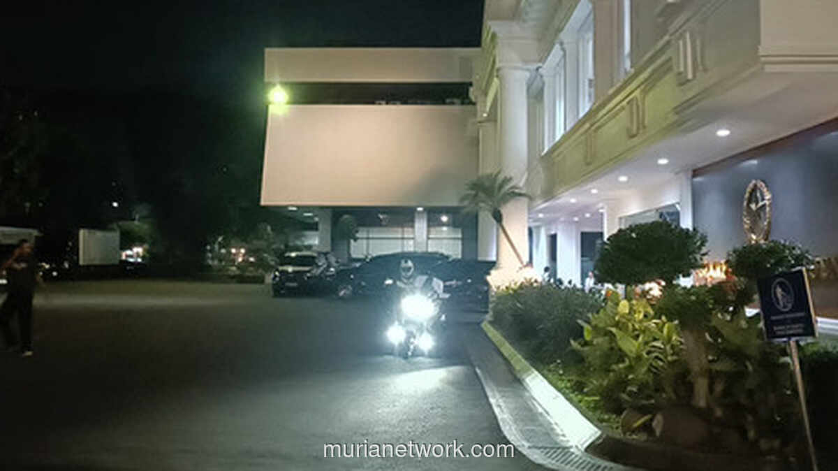 Menteri Brian Tiba Naik Motor Polisi, Umumkan Kuota Beasiswa LPDP 5.750 Kursi