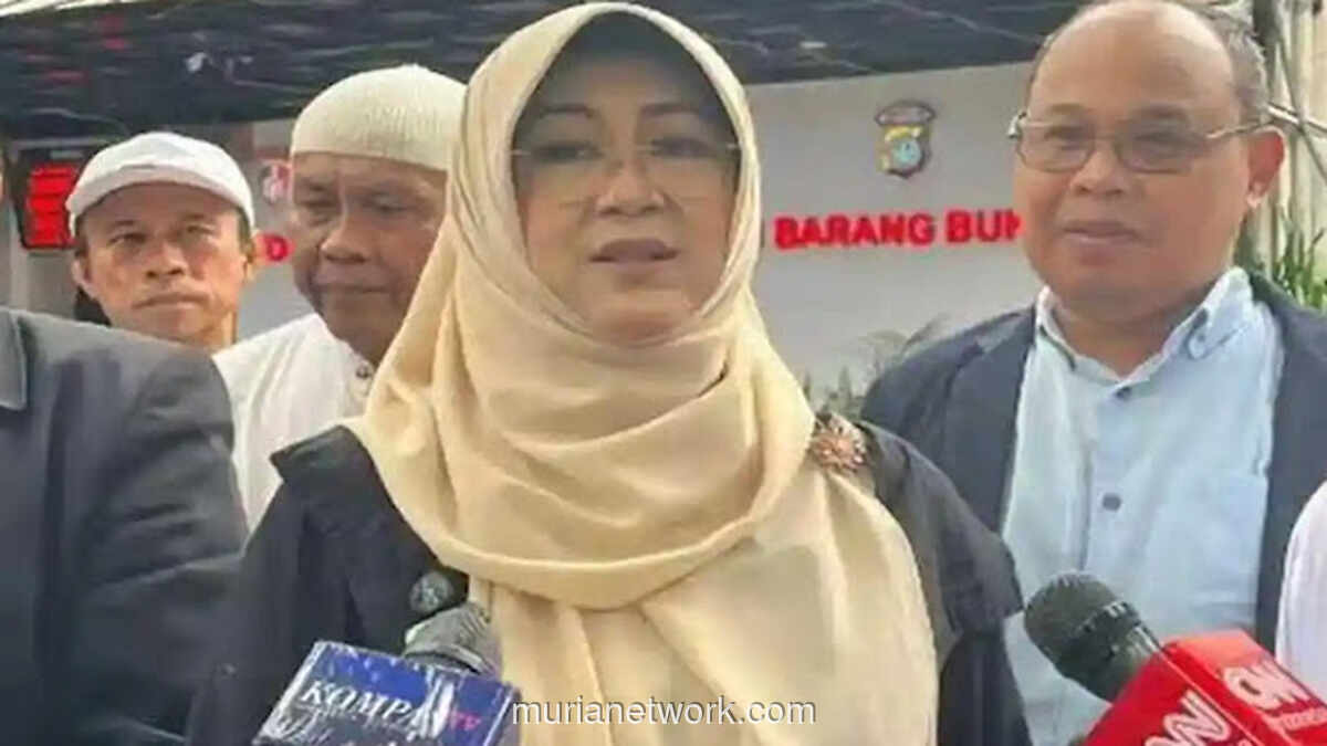 Dokter Tifa Tantang Transparansi: 709 Dokumen Jokowi Masih Jadi Misteri