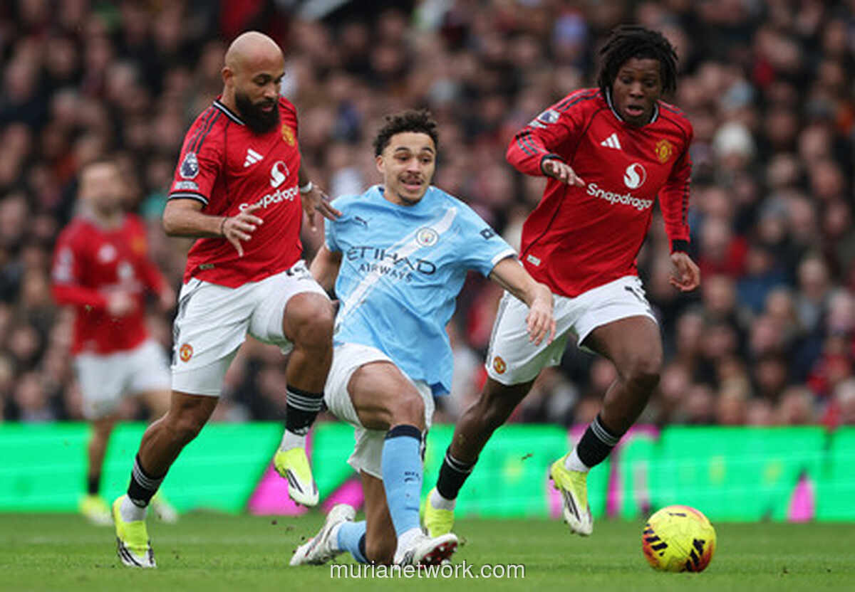 Debut Manis Carrick, United Hajar City di Old Trafford