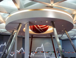 IHSG Menguat Tipis, Saham KOCI Melonjak 31% di Tengah Tekanan Regional