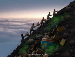 Gunungan Sampah di Cimanggis: Dompet Warga Kempis, Anggaran Membengkak