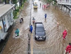 Daan Mogot Lumpuh Lagi, Genangan 30 Cm Picu Antrean 5,5 Km