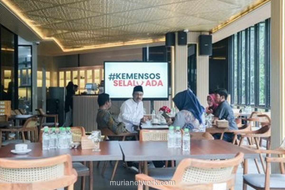 Gus Ipul Pastikan Santunan dan Perlengkapan Salat Segera Tiba untuk Korban Banjir Aceh