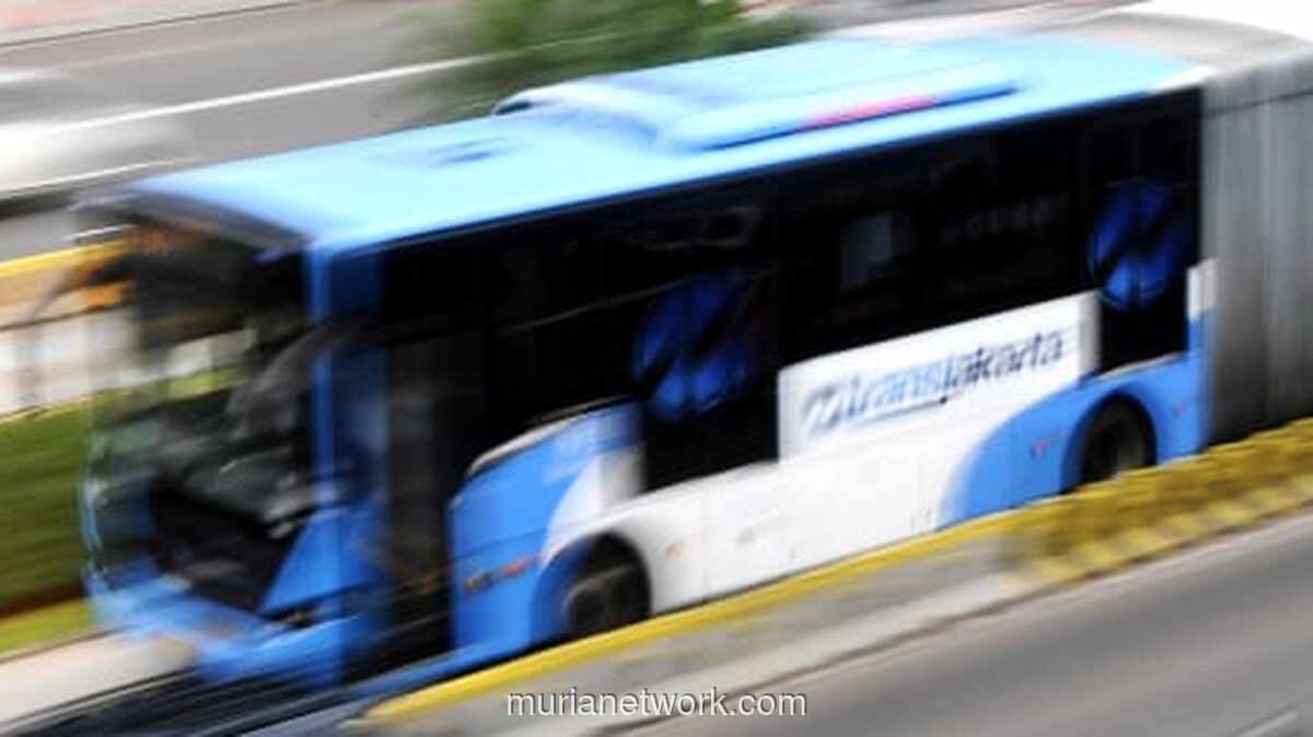 Aksi Tak Senonoh di Bus Transjakarta, Pelaku Diamankan ke Polisi