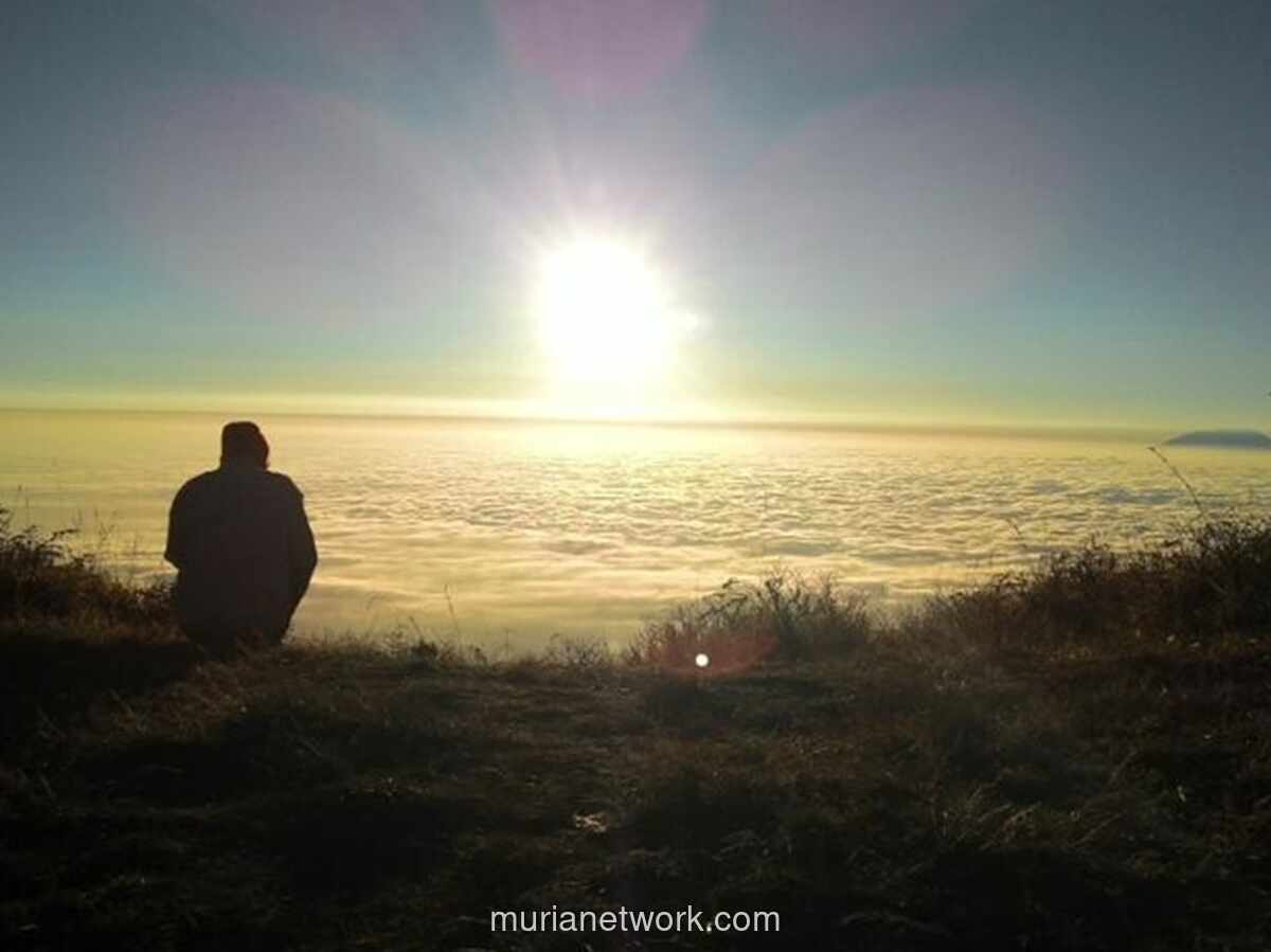 Saat Hidup Terlalu Deras, Coba Berhenti dan Tanyakan Ini pada Diri Sendiri