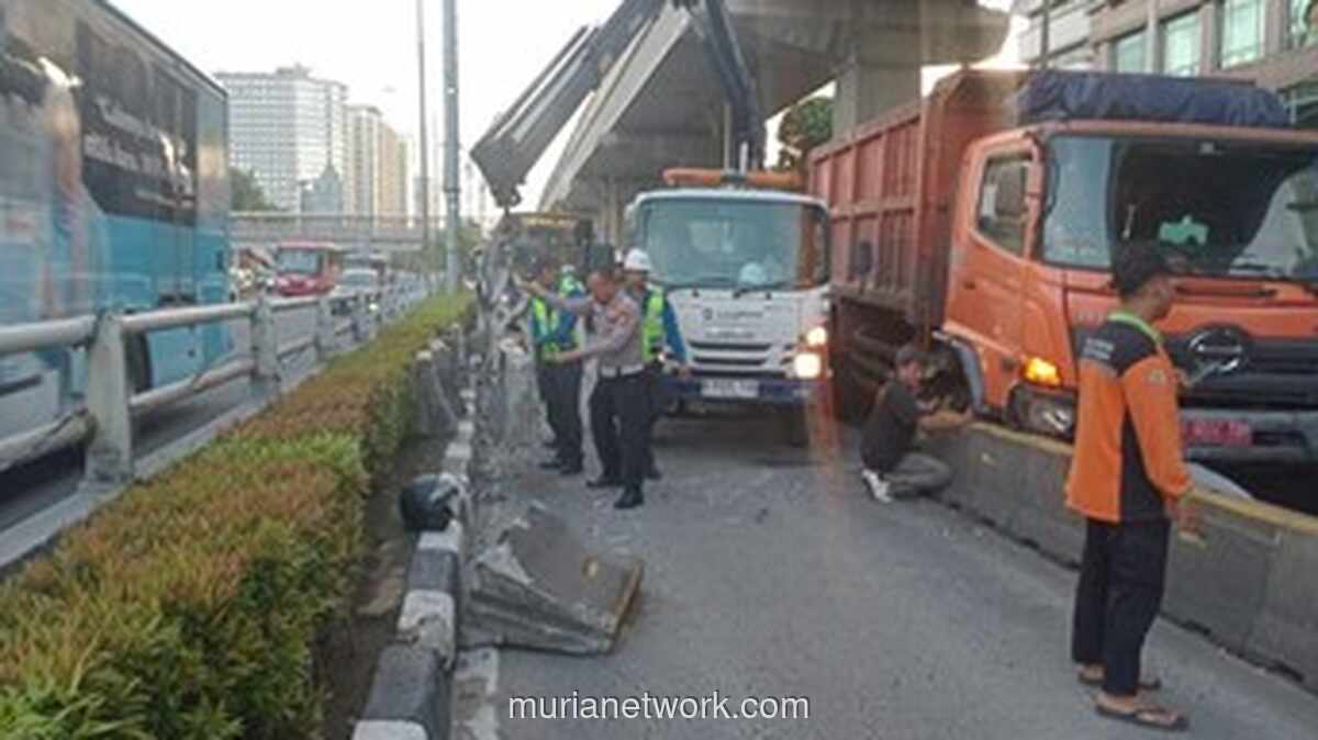 Kantuk Sopir Truk Sampah Picu Tabrakan dan Macet Parah di MT Haryono