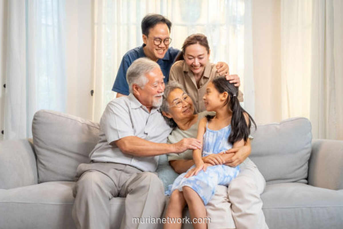 Sandwich Generation: Lima Jurus Bertahan di Tengah Beban Ganda