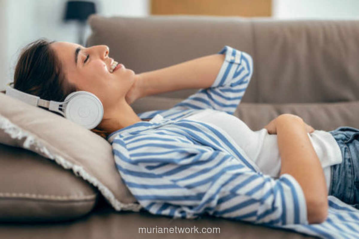 Salah Dengar Lirik Lagu? Itu Bukti Otakmu Sedang Berpikir Keras