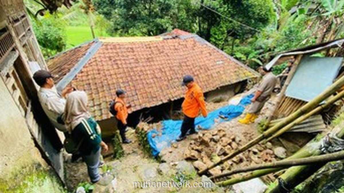 Hujan Tak Henti Picu Longsor, Empat Kampung di Bogor Terancam