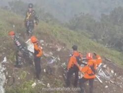 Kabut Tebal Hambat Pencarian Korban Jatuhnya Pesawat di Lereng Bulusaraung