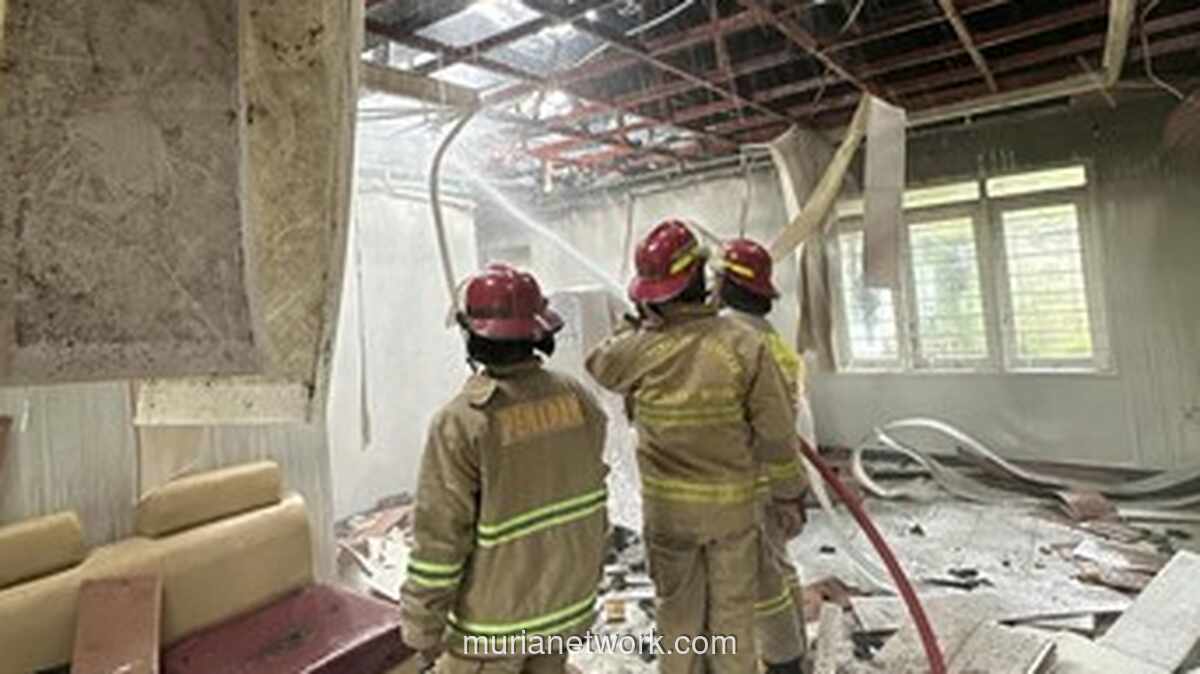 Korsleting Listrik Picu Kebakaran Vila di Puncak Bogor, Warga Asing Dievakuasi